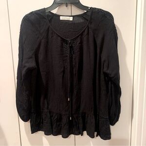 Black chifon top plarge long sleeve ruffle on bottom of top